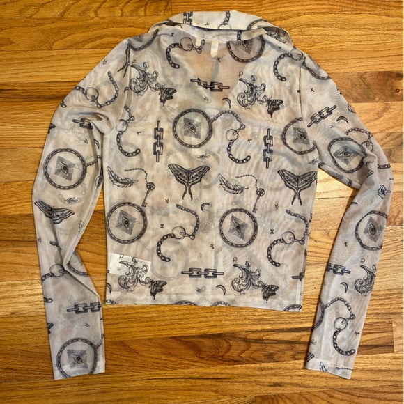 Milk It by Dolls Kill Button Up NWT - Sheer Tatto Print- EU 8 US 4 - Picture 10 of 14